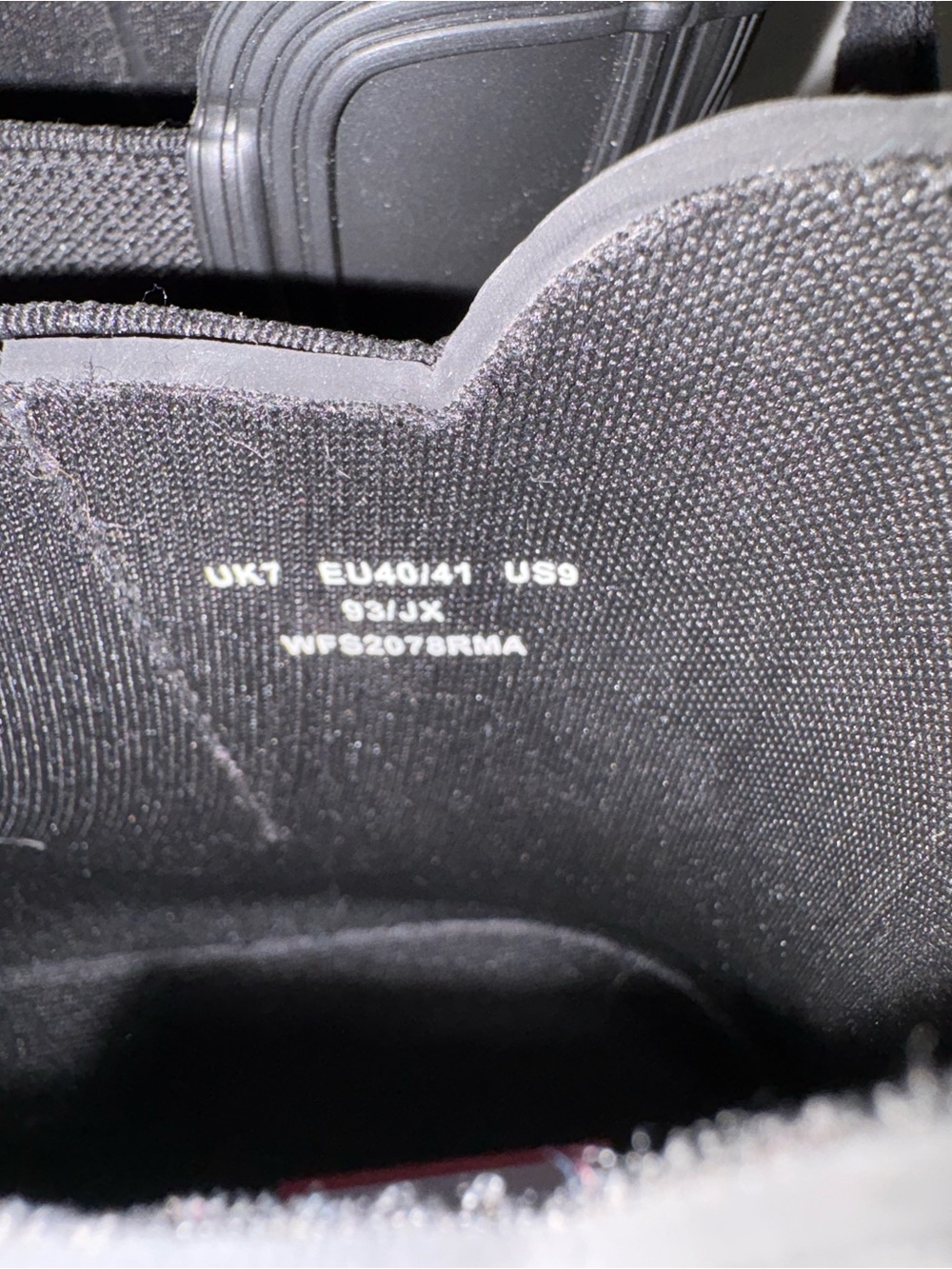 Hunter Chelsea style waterproof ankle rain boot 9 - Picture 4 of 8